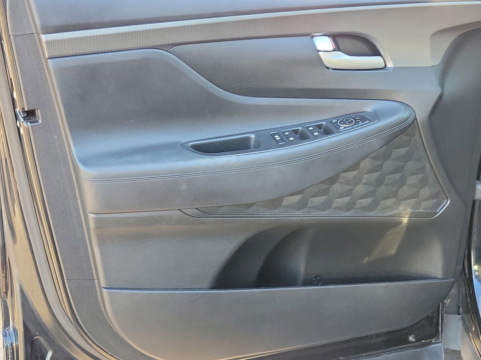 Used 2019 Hyundai Santa Fe SEL image 13