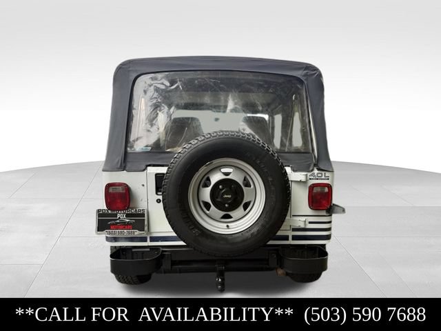 Used 1992 Jeep Wrangler Islander AWD/4WD image 4