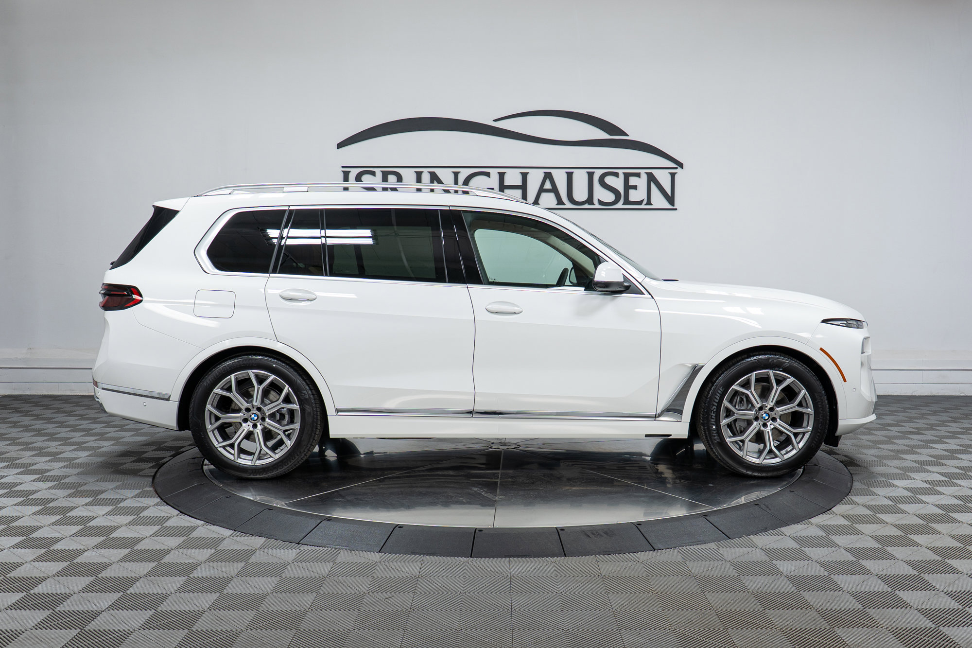 New 2026 BMW X7 xDrive40i w/ Executive Package image 4