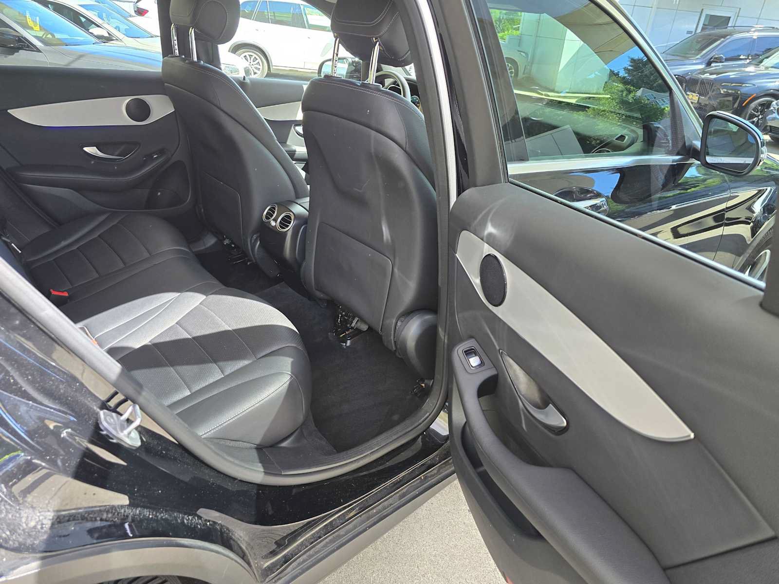 Used 2021 Mercedes-Benz GLC 300 4MATIC image 13
