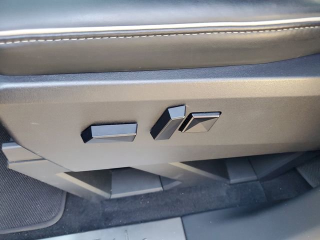 Used 2024 Tesla Cybertruck AWD Crew Cab image 7