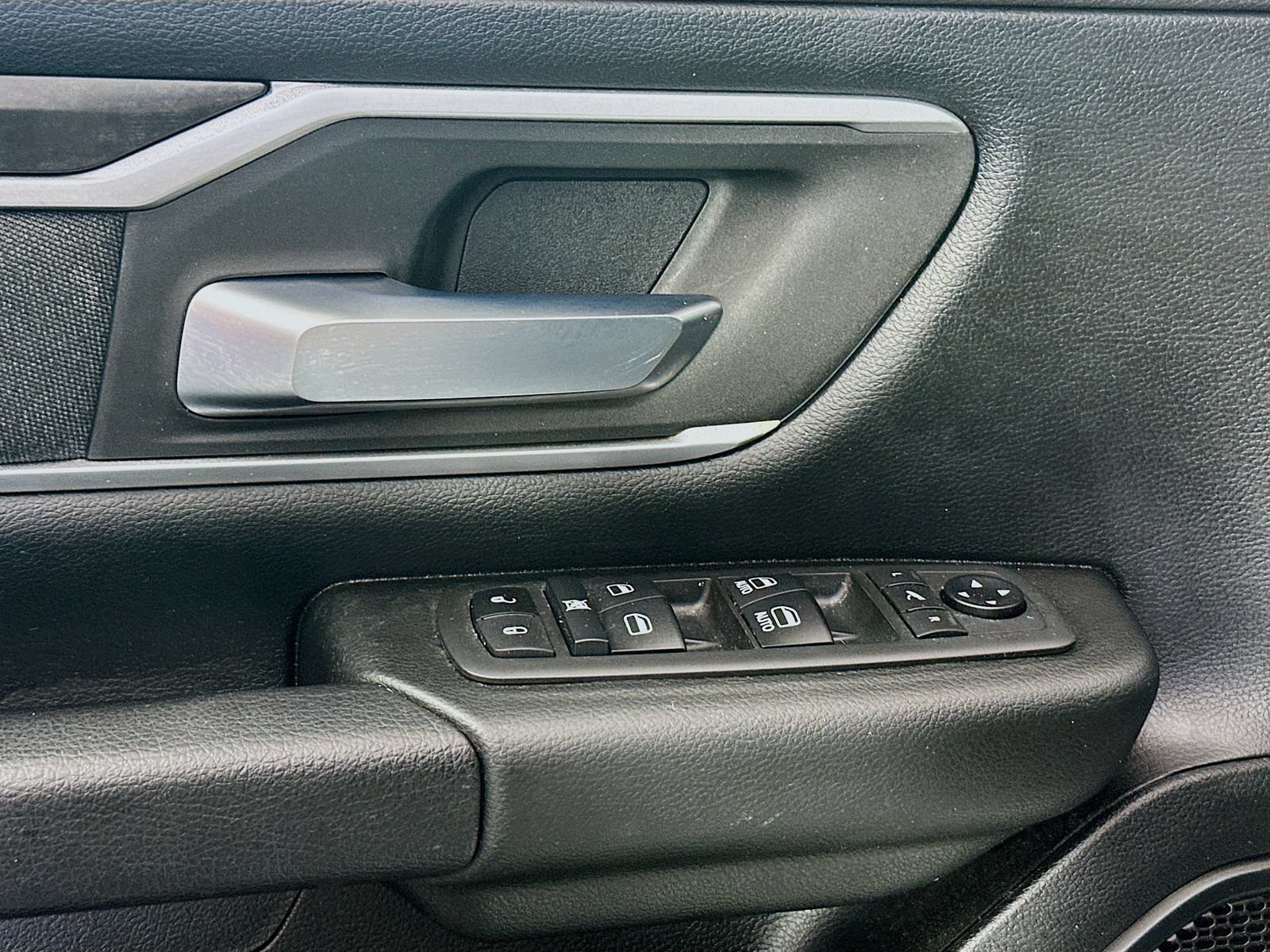Used 2021 RAM 1500 Big Horn AWD/4WD image 18