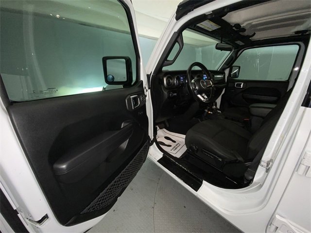 Used 2020 Jeep Gladiator Sport w/ Quick Order Package 24S image 11