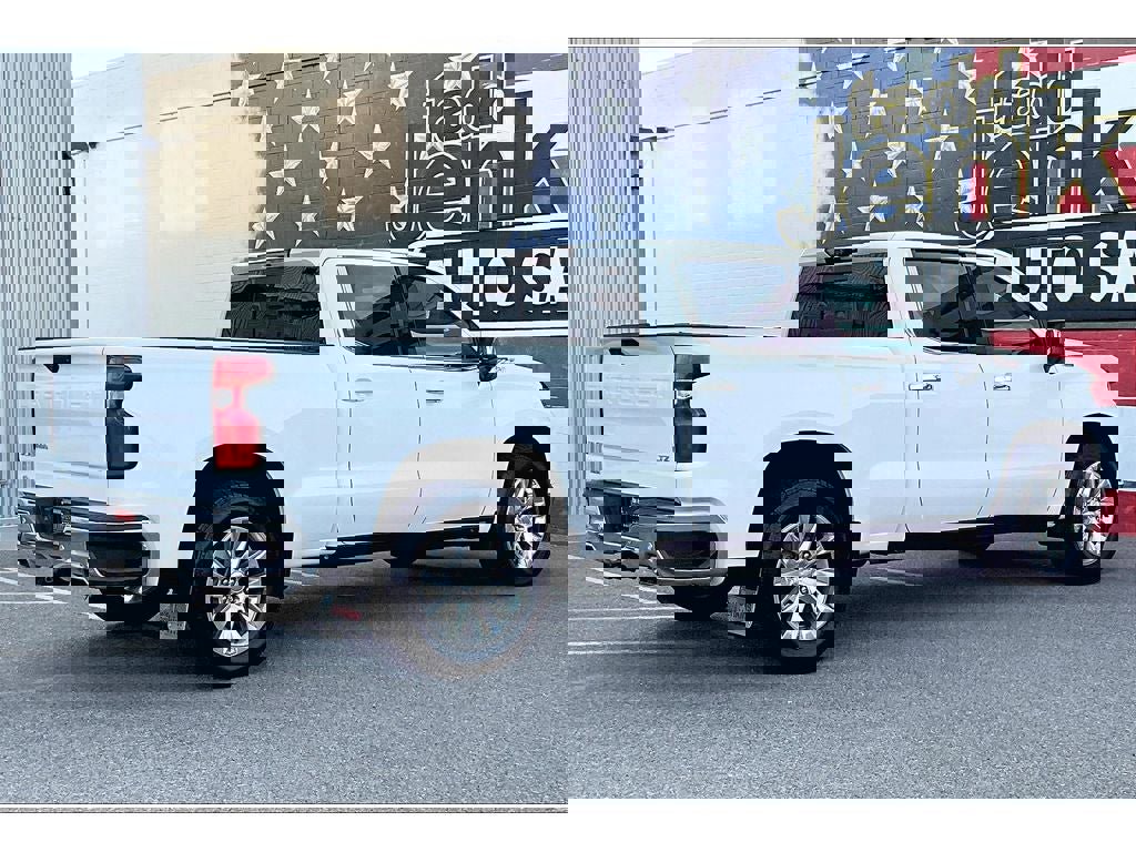 Used 2021 Chevrolet Silverado 1500 LTZ w/ LTZ Premium Package image 2