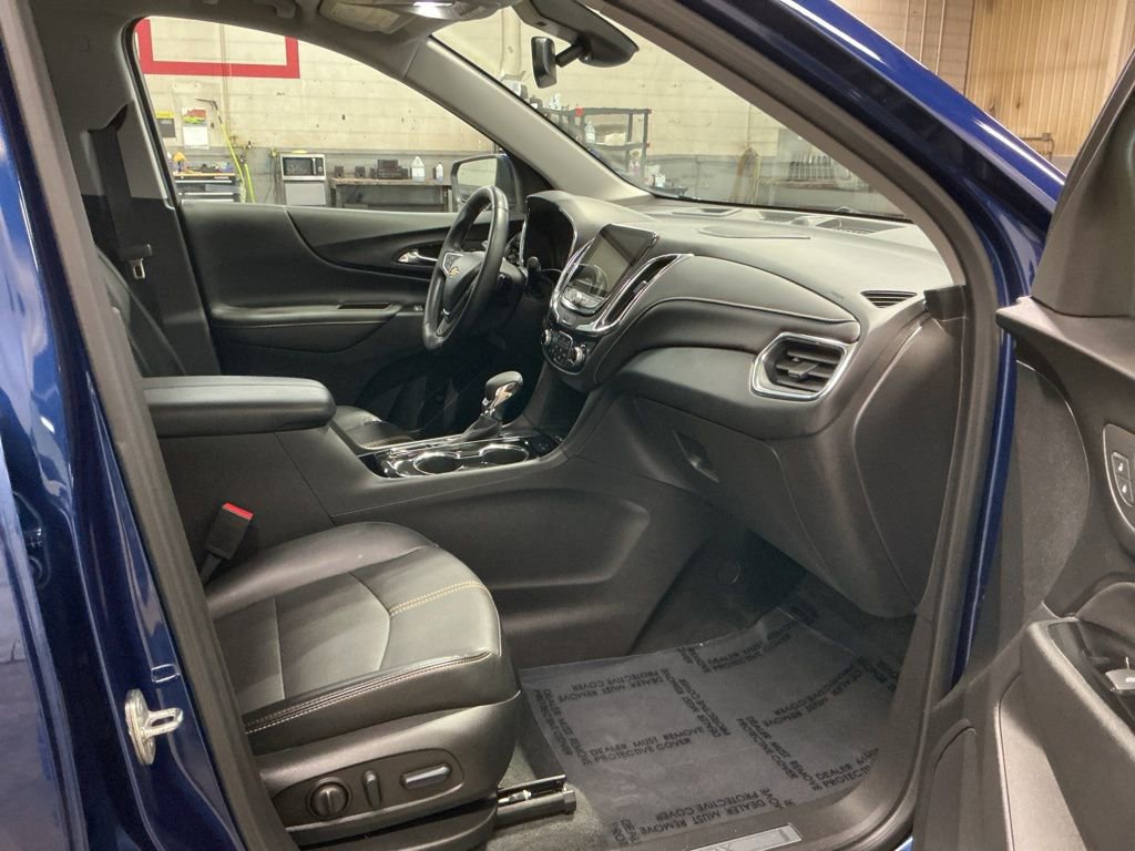 Used 2023 Chevrolet Equinox Premier image 30