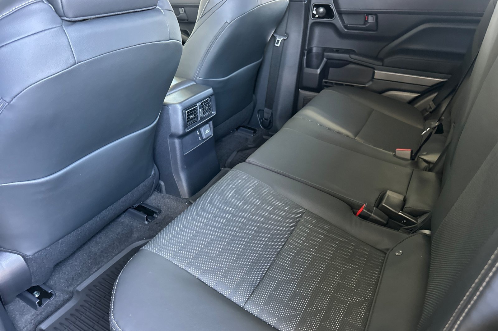 New 2026 Toyota 4Runner TRD Sport Premium AWD/4WD image 11