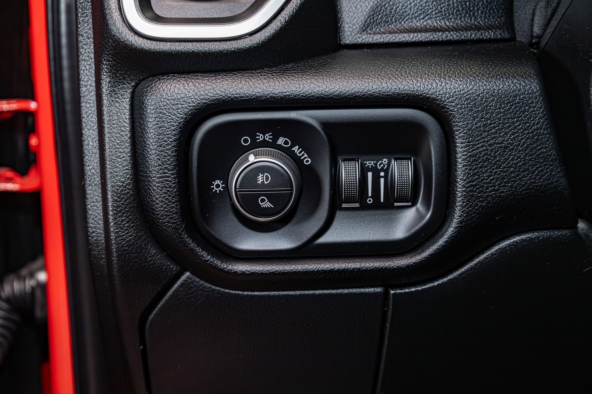 Used 2020 RAM 3500 Laramie AWD/4WD image 17