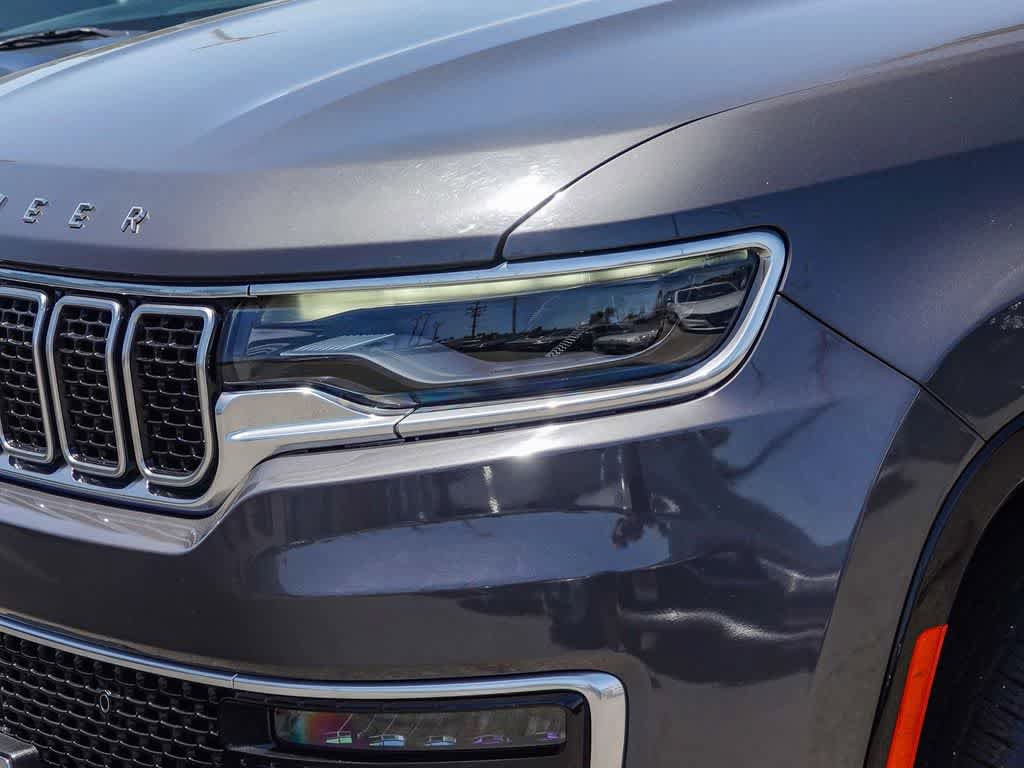 Certified 2022 Jeep Wagoneer Series II AWD/4WD image 8