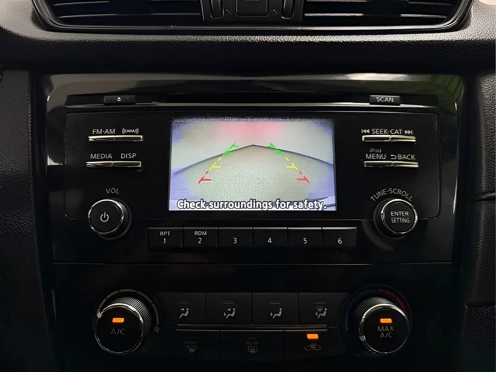 Used 2017 Nissan Rogue S FWD image 20