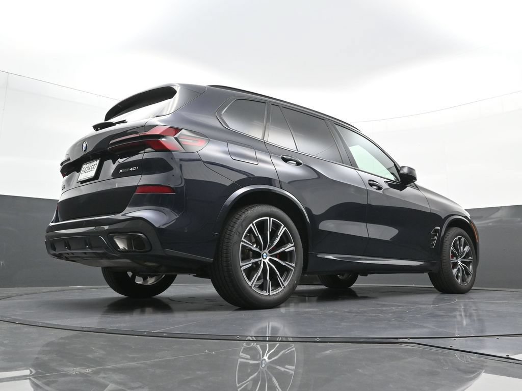 New 2026 BMW X5 xDrive40i w/ M Sport Package AWD/4WD image 29