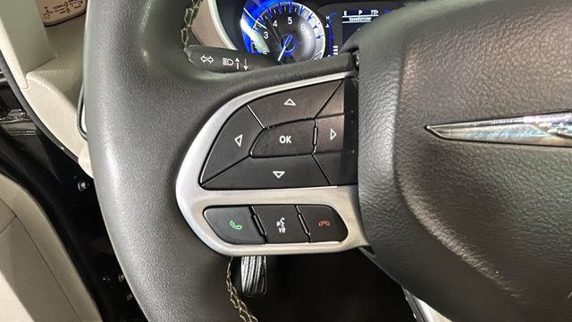 Used 2022 Chrysler Voyager LX FWD image 15