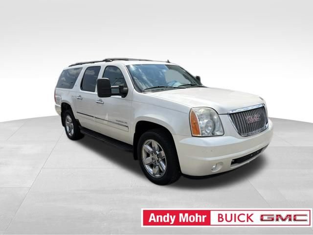 Used 2012 GMC Yukon XL SLT w/ SLT-2 Equipment Package AWD/4WD image 2