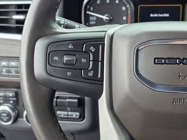 Used 2021 GMC Yukon Denali w/ Denali Ultimate Package AWD/4WD image 27