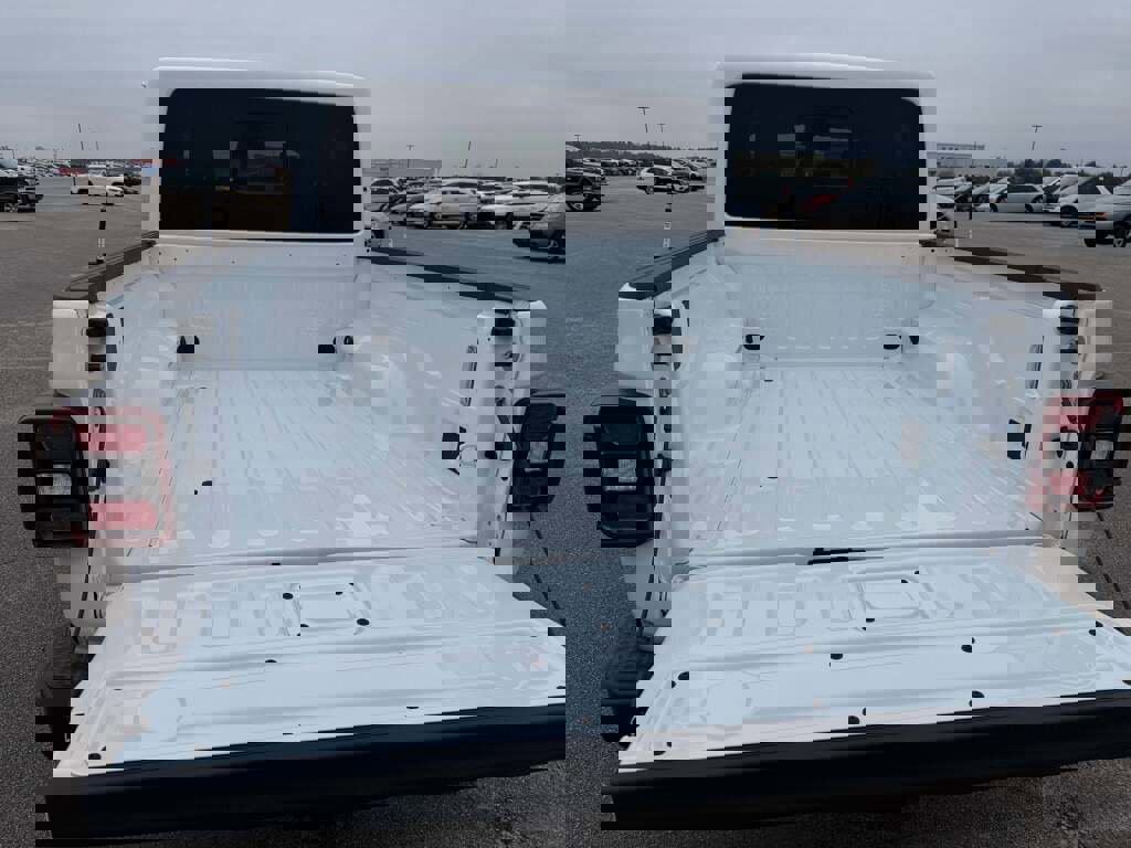 New 2026 Jeep Gladiator Mojave image 19