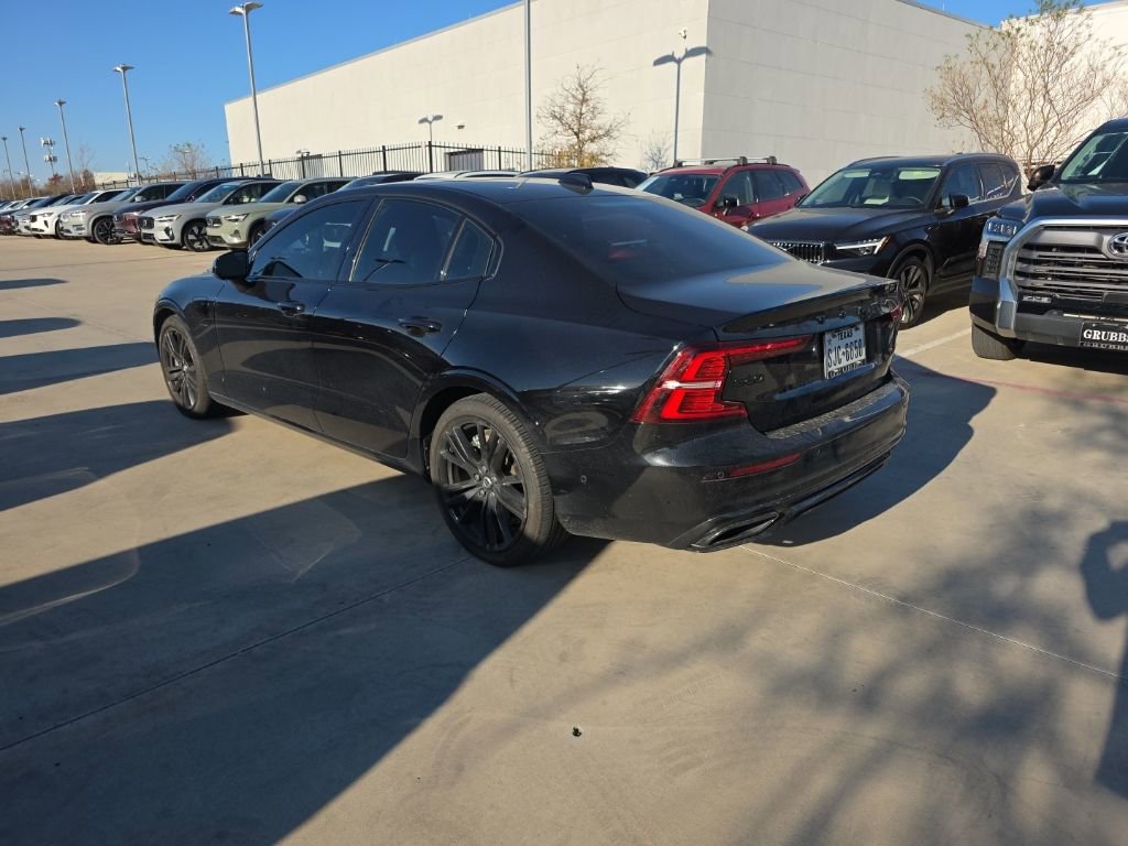 Used 2022 Volvo S60 T8 R-Design w/ Advanced Package image 4