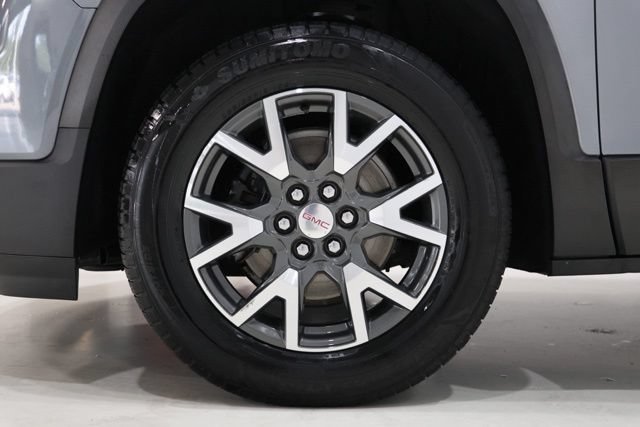 Used 2021 GMC Acadia SLE w/ Driver Convenience Package FWD image 9