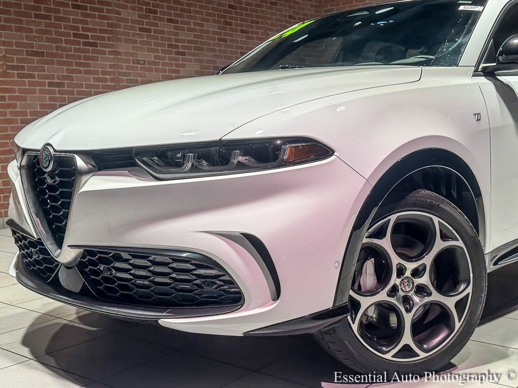 Used 2024 Alfa Romeo Tonale Ti image 4