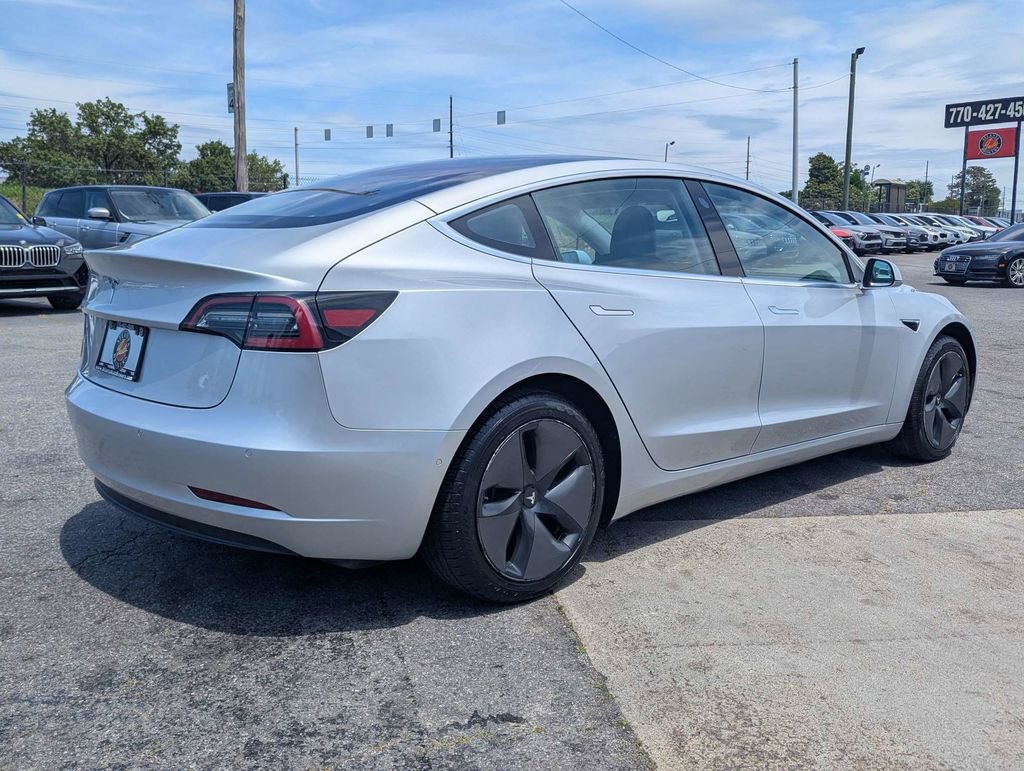 Used 2018 Tesla Model 3 Mid Range RWD image 5