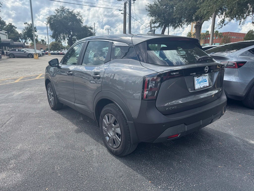 Used 2025 Nissan Kicks S FWD image 3