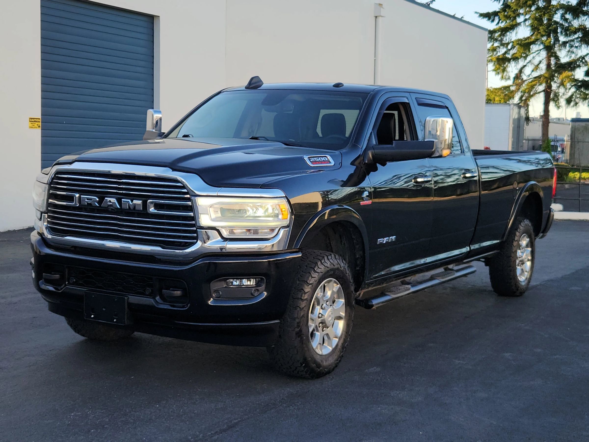 Used 2020 RAM 2500 Laramie AWD/4WD image 1