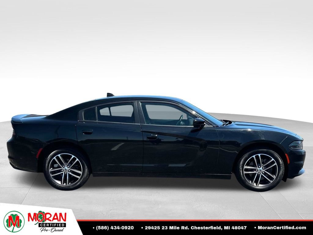 Used 2019 Dodge Charger SXT AWD/4WD image 6