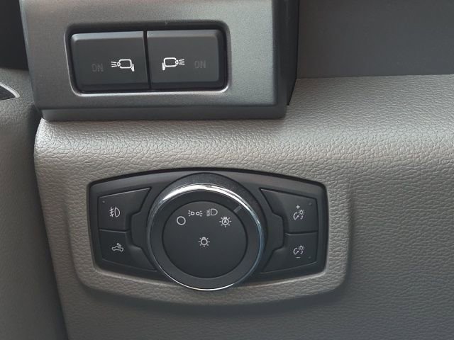 Used 2022 Ford F350 XLT w/ XLT Premium Package image 24