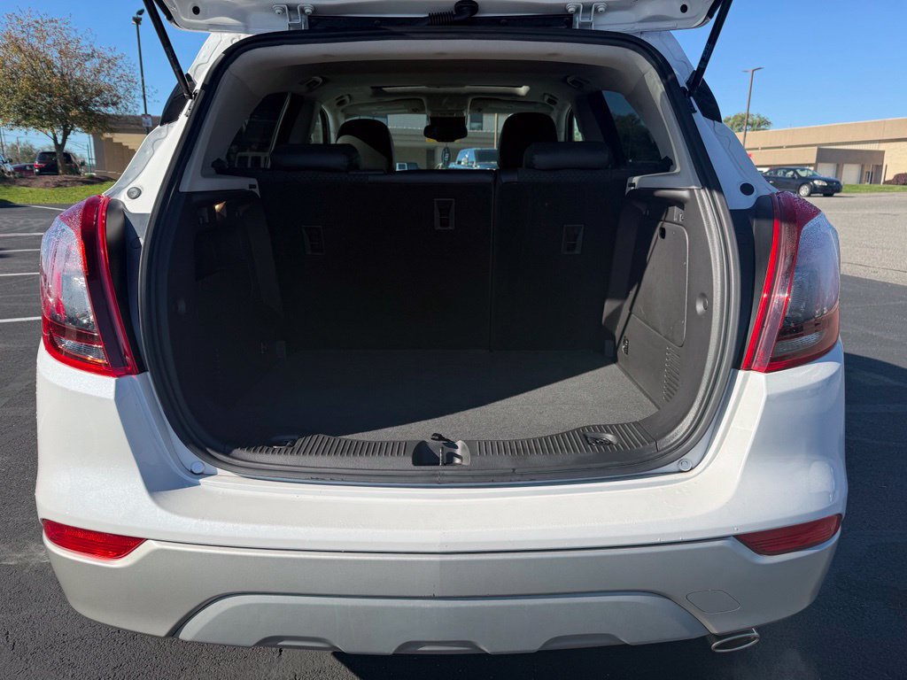 Used 2017 Buick Encore Preferred w/ Experience Buick Package FWD image 16