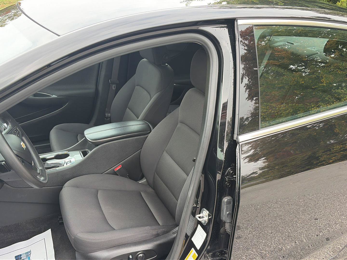 Used 2024 Chevrolet Malibu LT FWD image 10