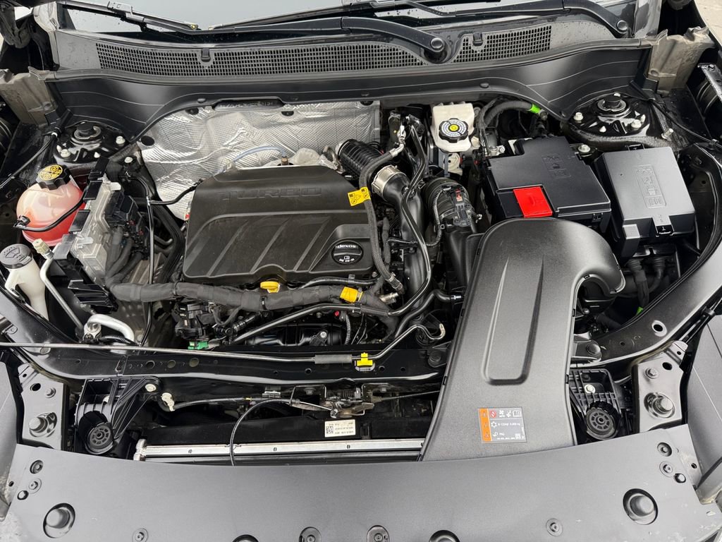 Certified 2024 Chevrolet Trax LT w/ LT Convenience Package image 20