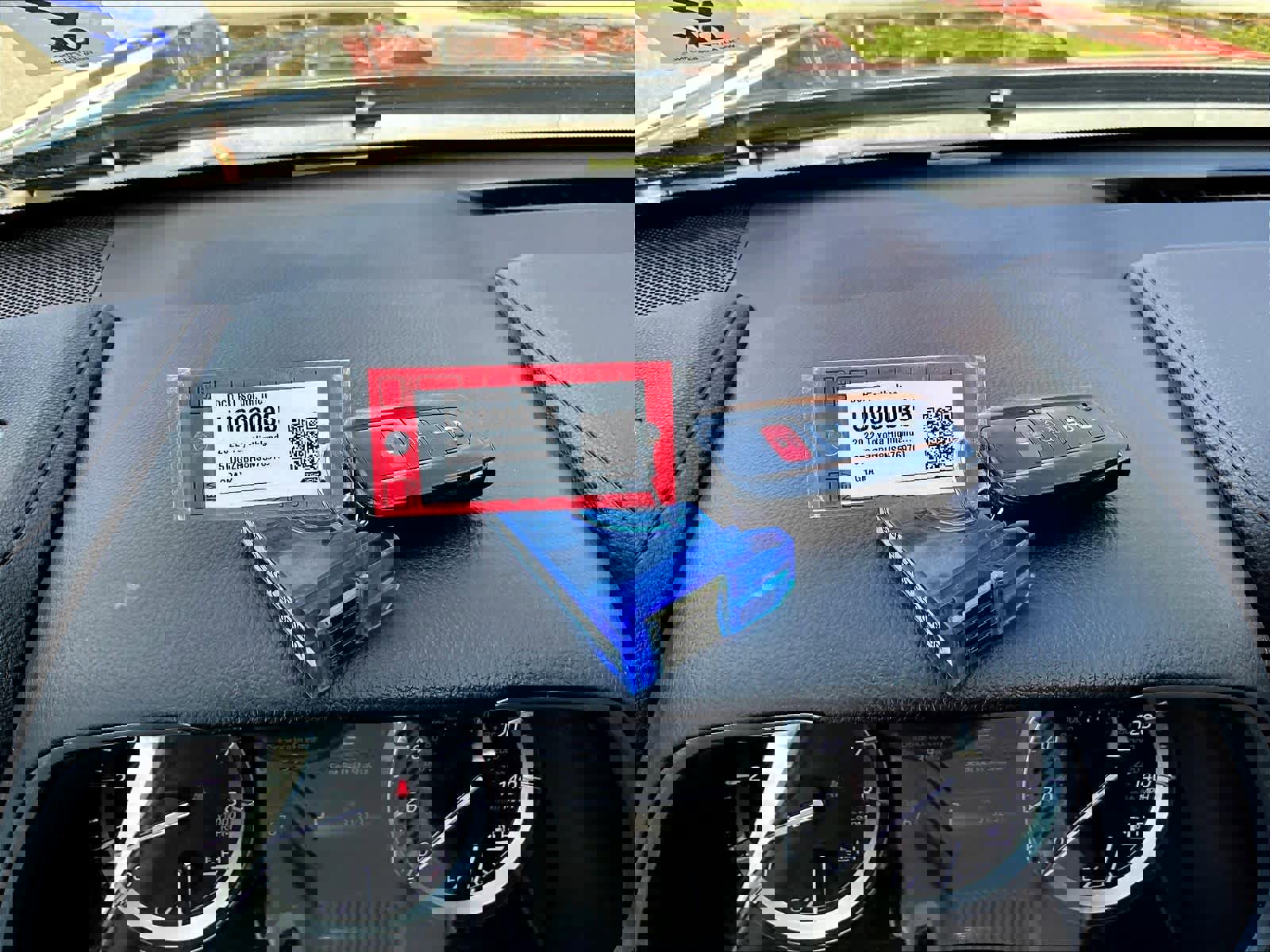 Used 2022 Toyota Highlander XLE image 32