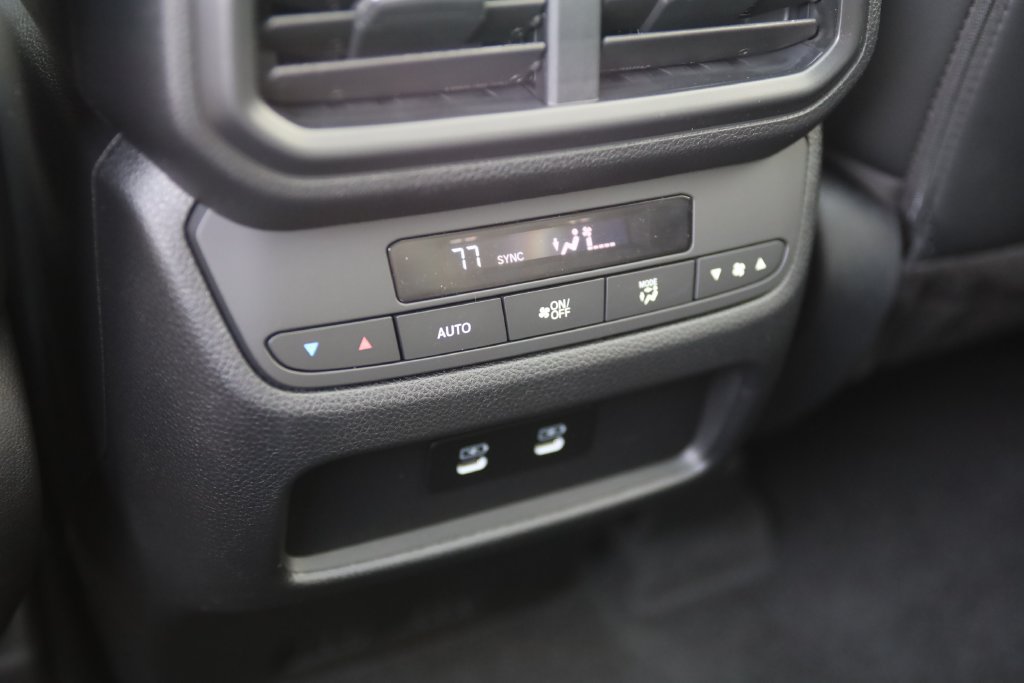 New 2026 Honda Pilot Touring image 29