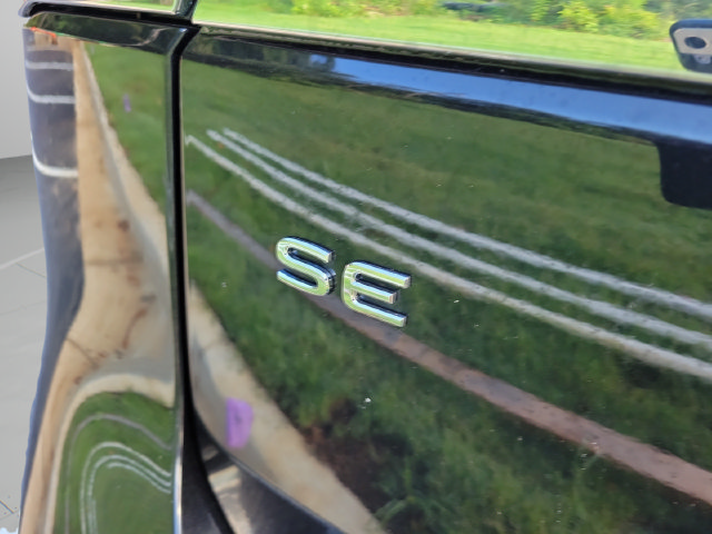 Used 2023 Volkswagen Atlas SE FWD image 35