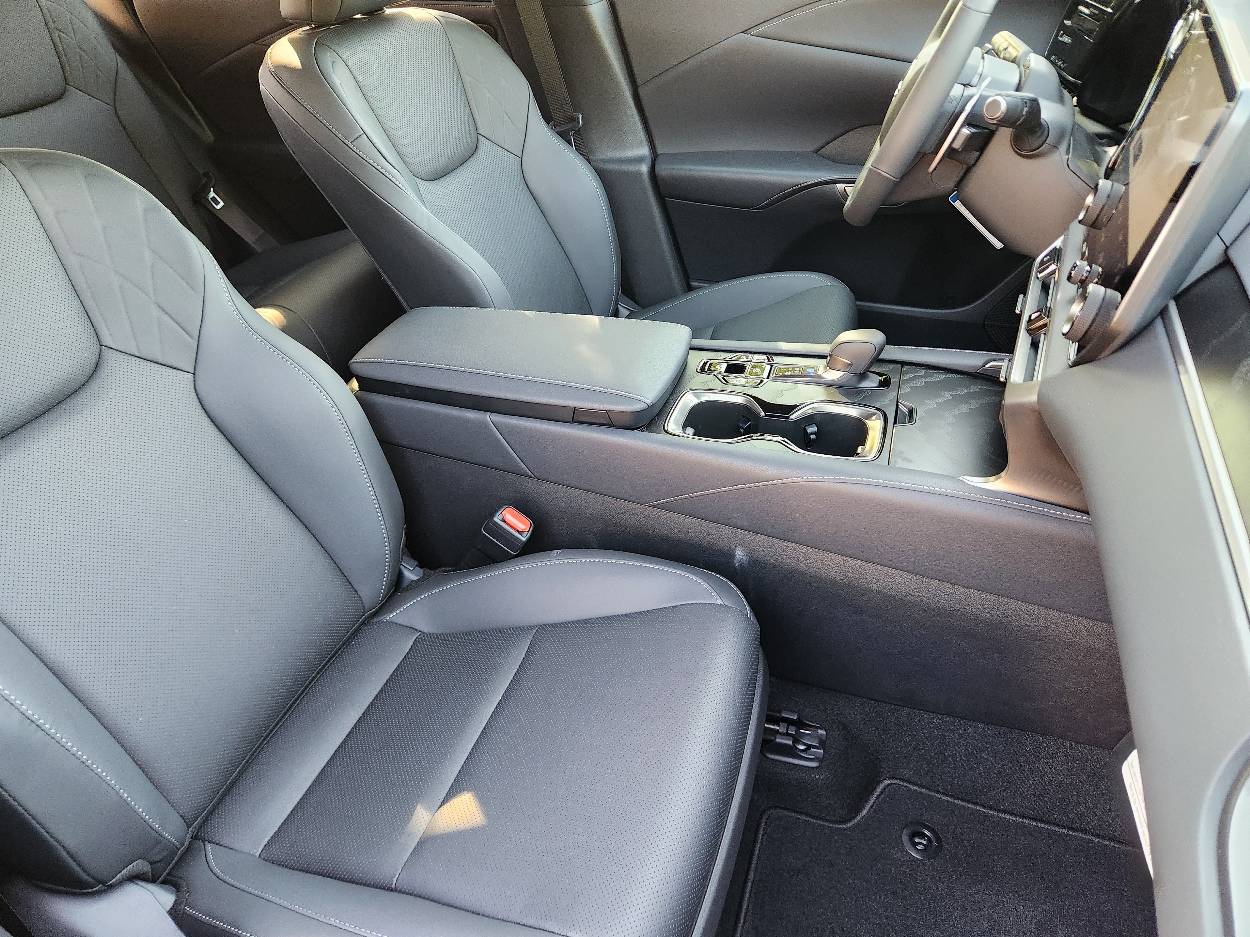 New 2026 Lexus RX 350h AWD/4WD image 9