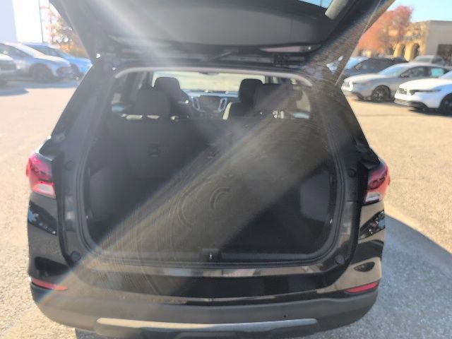 Used 2024 Chevrolet Equinox LT image 20