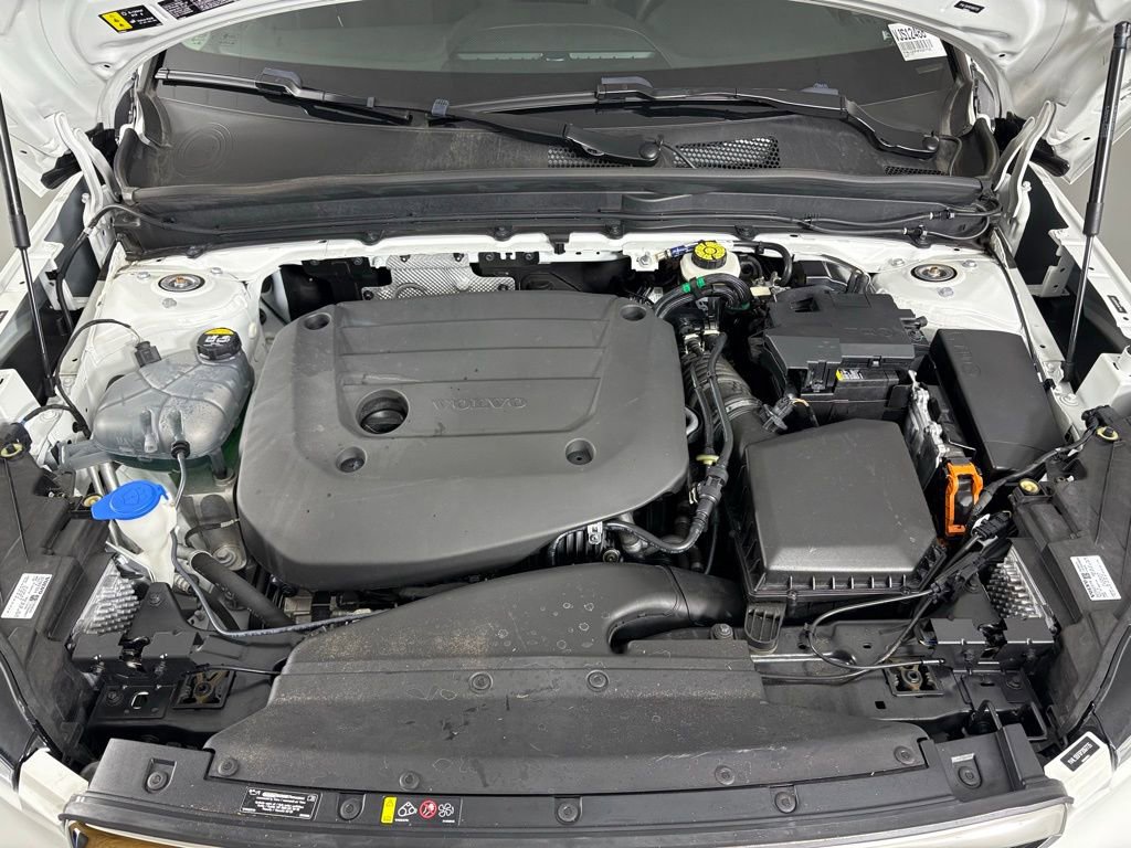 Used 2023 Volvo XC40 B5 Ultimate w/ Protection Package Premier image 42