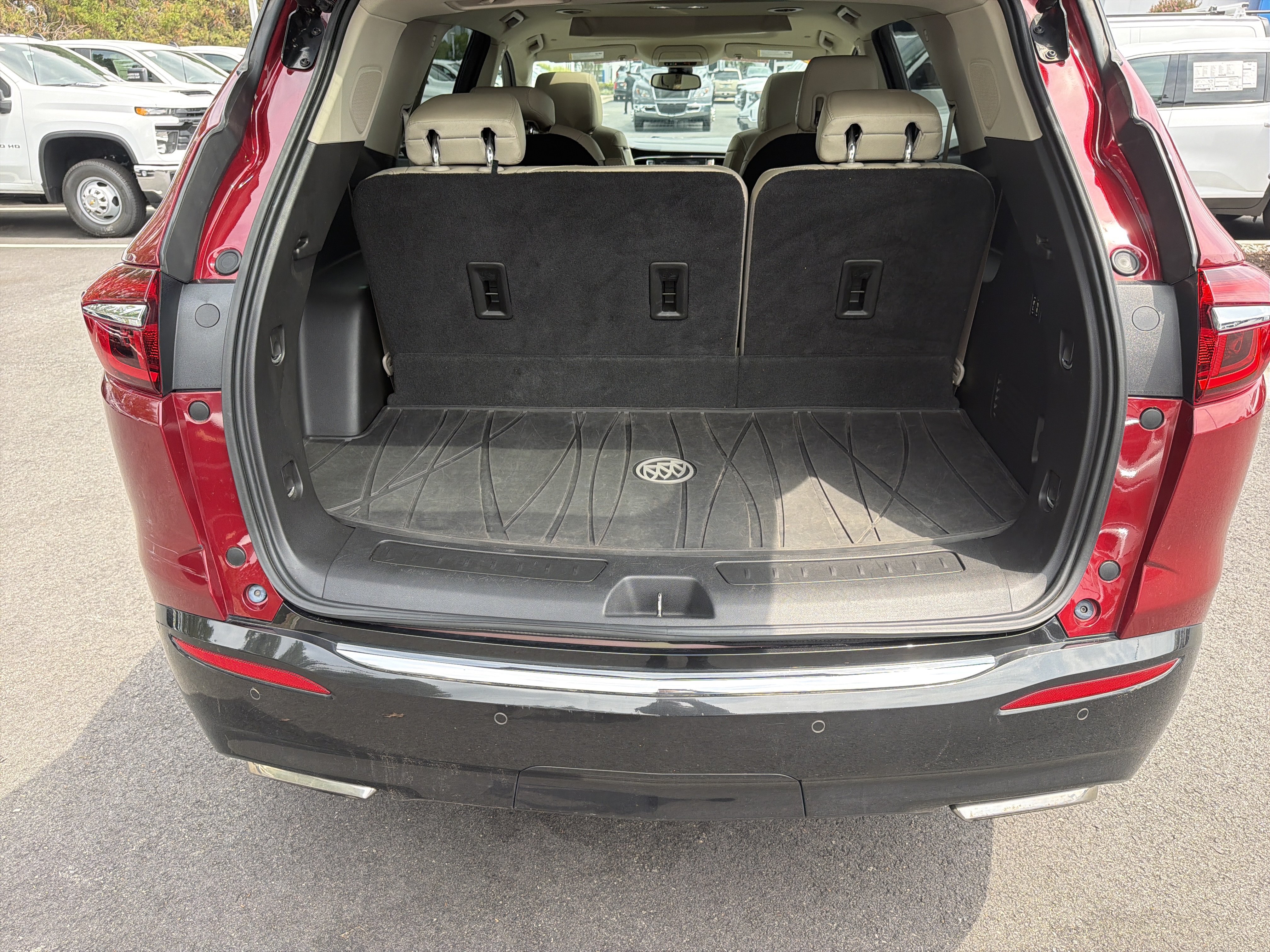 Used 2018 Buick Enclave Premium AWD/4WD image 34