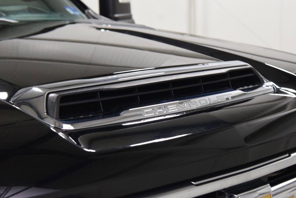 Used 2024 Chevrolet Silverado 3500 High Country w/ High Country Premium Package AWD/4WD image 16