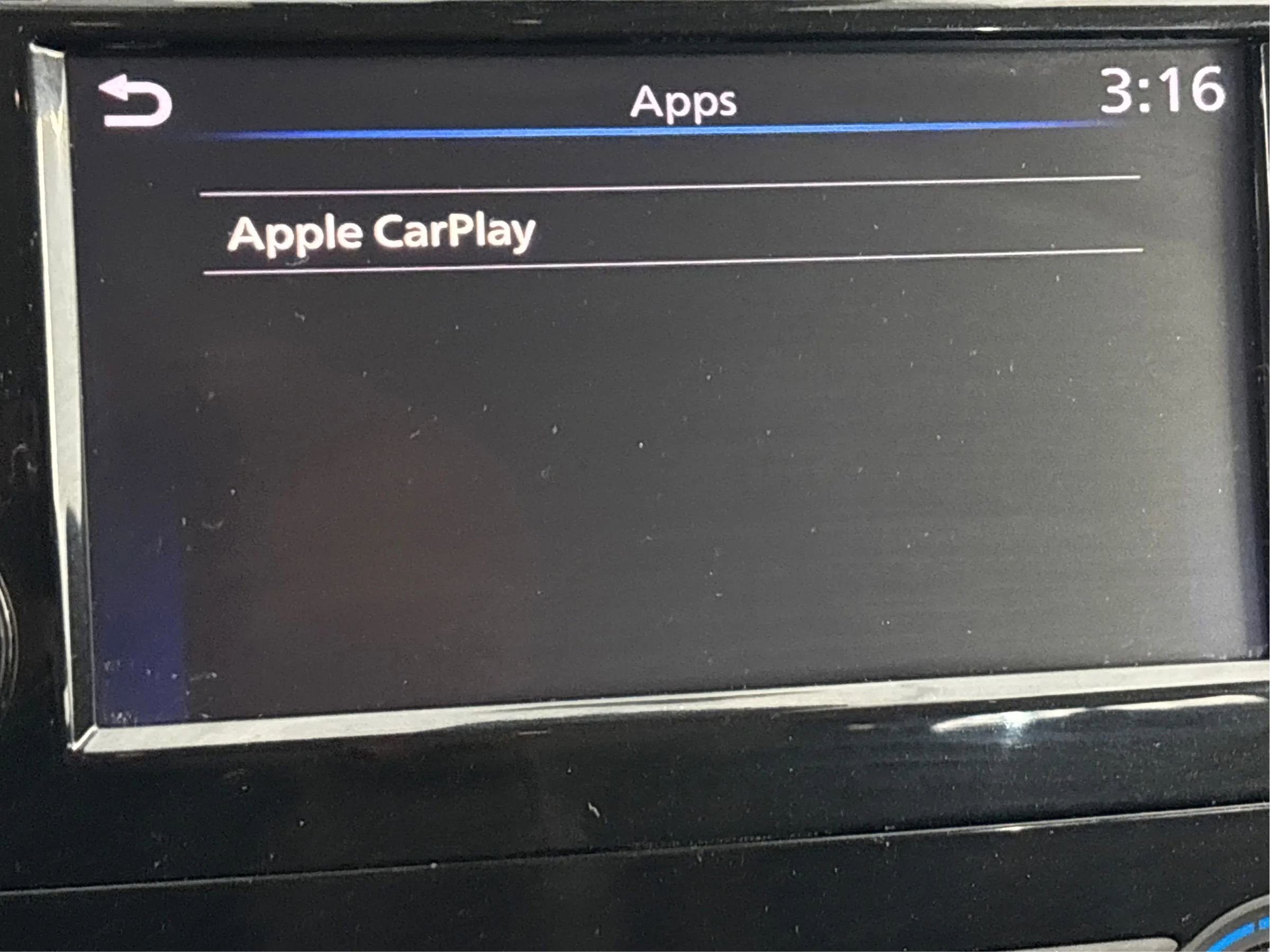 Used 2022 Nissan Rogue Sport S image 42