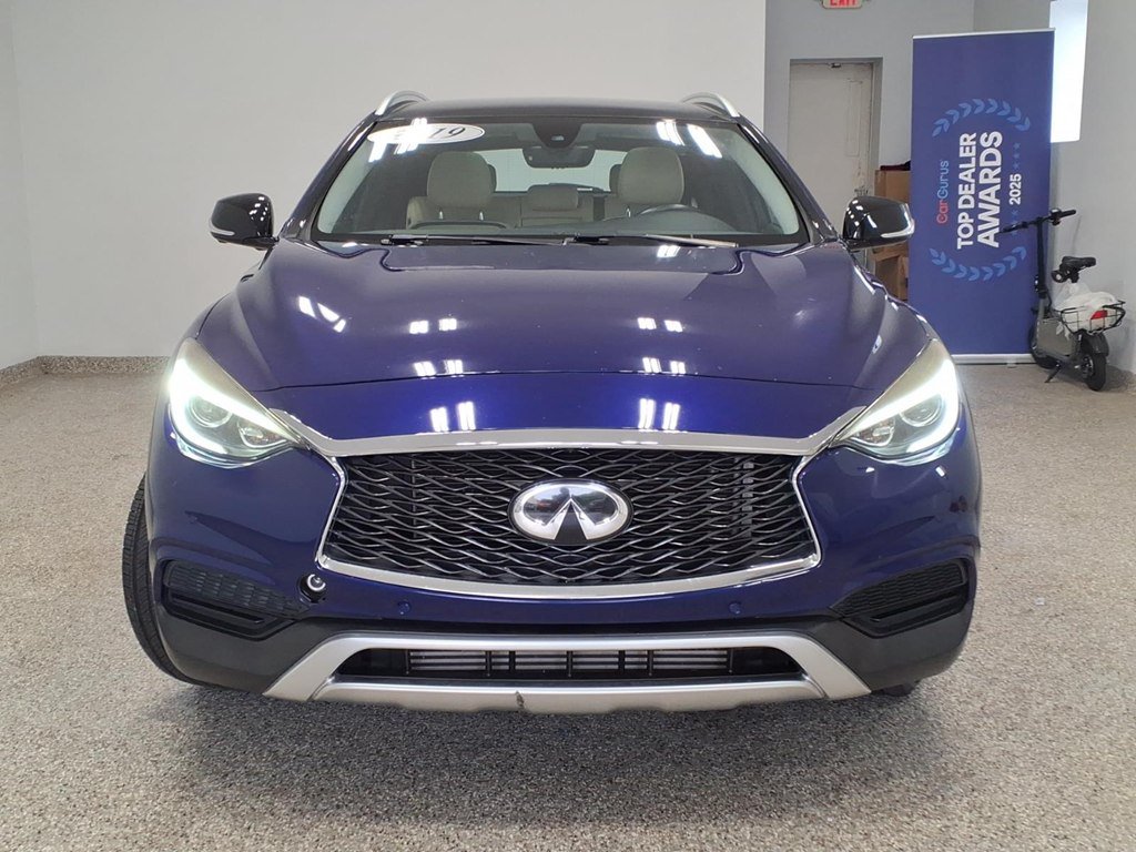 Used 2019 INFINITI QX30 AWD w/ Navigation Package w/ Navigation Package image 2