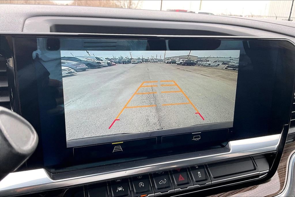 Used 2022 Chevrolet Silverado 1500 LT image 13