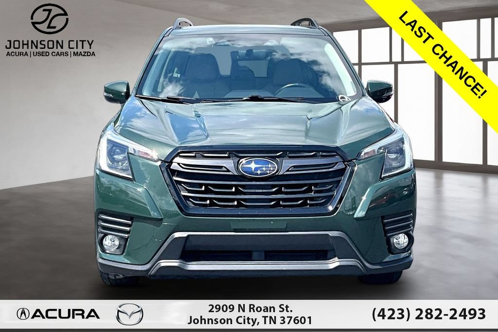 Used 2023 Subaru Forester Limited AWD/4WD image 3
