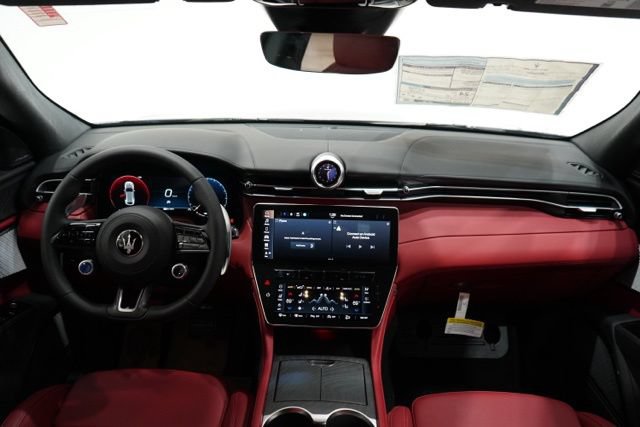 New 2025 Maserati Grecale GT AWD/4WD image 13