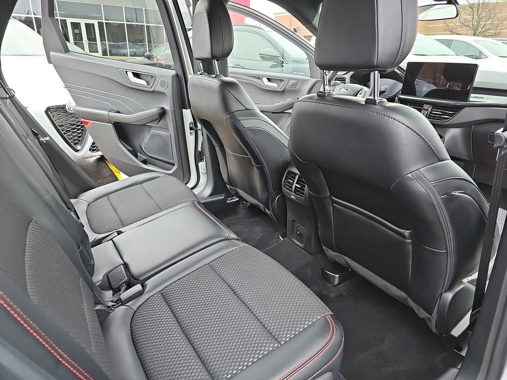 Used 2023 Ford Escape ST-Line Select w/ Tech Pack #2 image 11