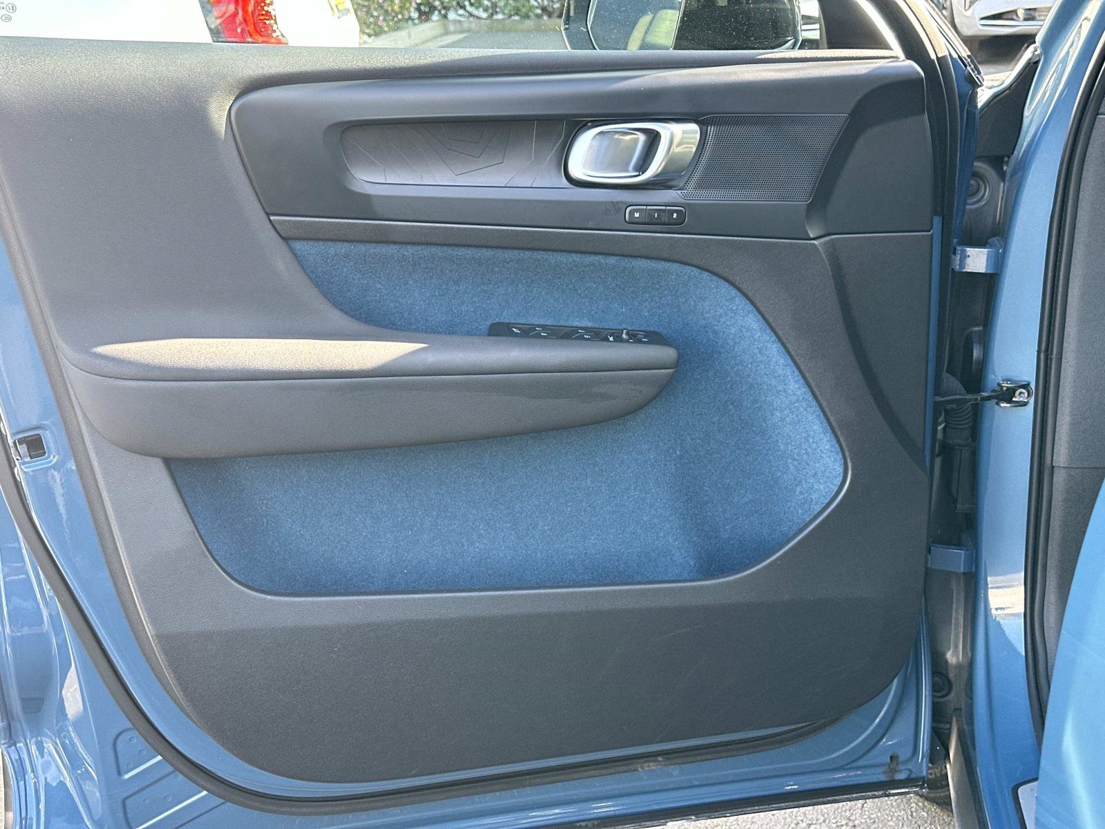 Certified 2023 Volvo C40 P8 Recharge Plus image 15