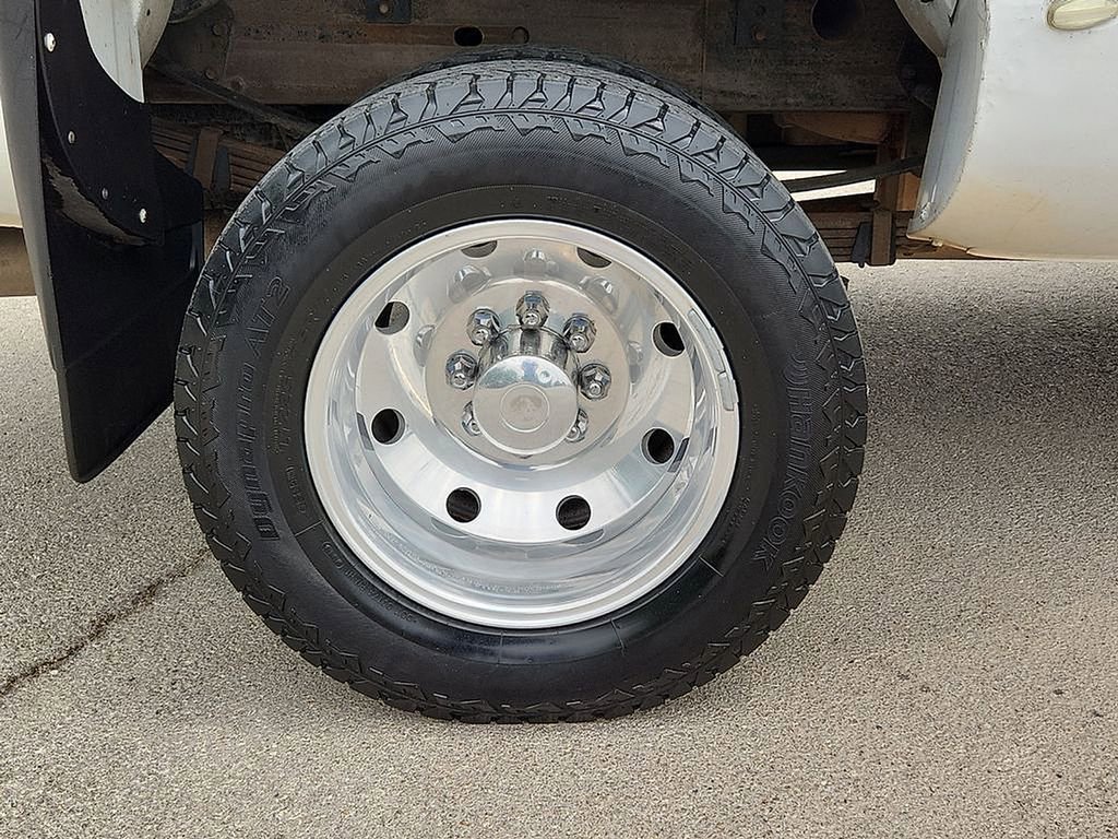Used 2009 Chevrolet Silverado 3500 LTZ AWD/4WD image 16