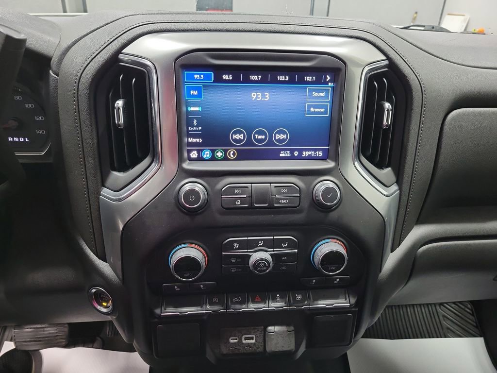 Used 2022 Chevrolet Silverado 1500 LT image 43