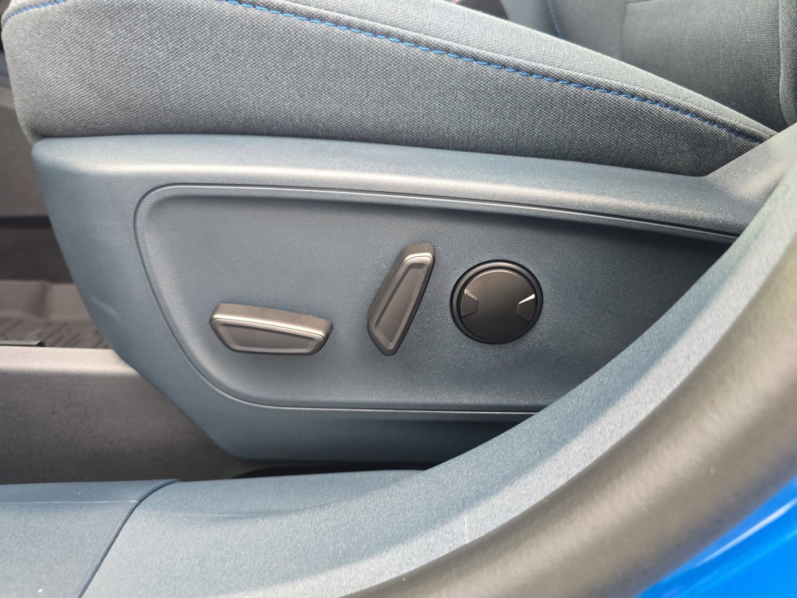 New 2025 Ford Maverick XLT w/ XLT Luxury Package image 15