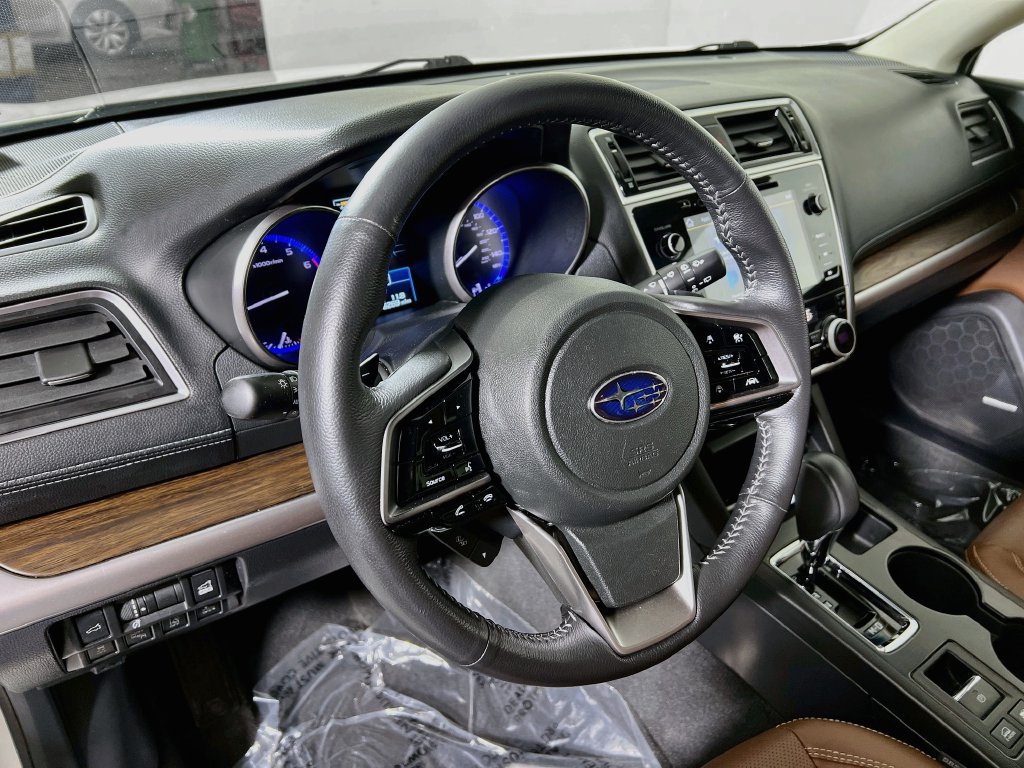 Used 2019 Subaru Outback 2.5i Touring AWD/4WD image 9