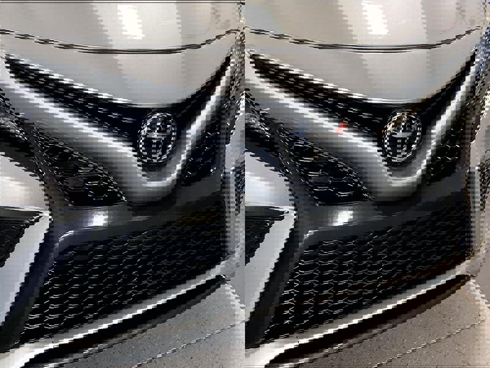 Used 2024 Toyota Camry XSE image 31