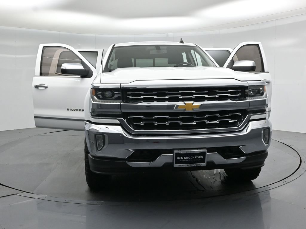Used 2018 Chevrolet Silverado 1500 LTZ AWD/4WD image 28